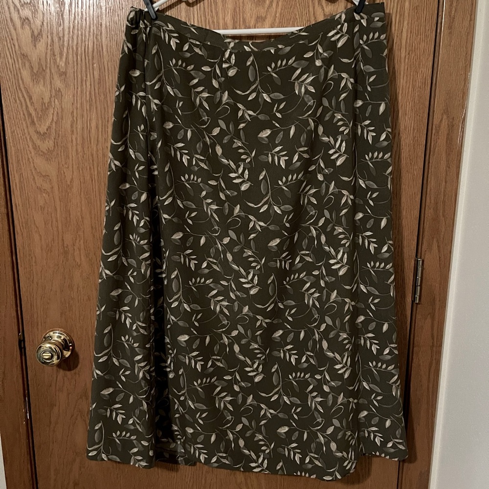 Size 20W Cj Banks Skirt